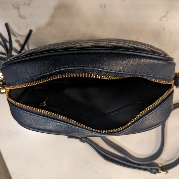 Dark Blue Chevron Crossbody Bag - Picture 4 of 4